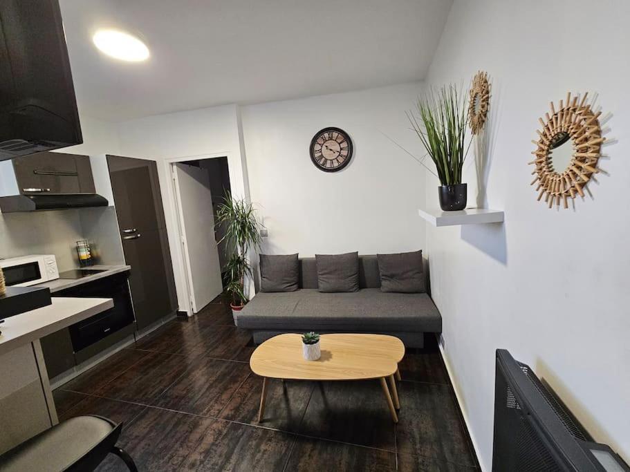 Appartement Proche Metro Paris Pantin Eksteriør billede