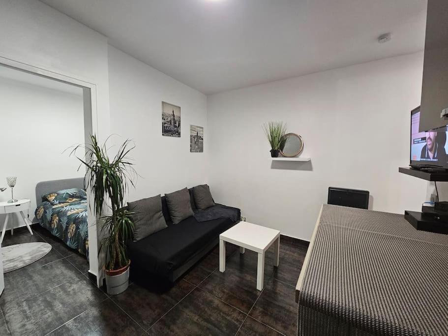 Appartement Proche Metro Paris Pantin Eksteriør billede