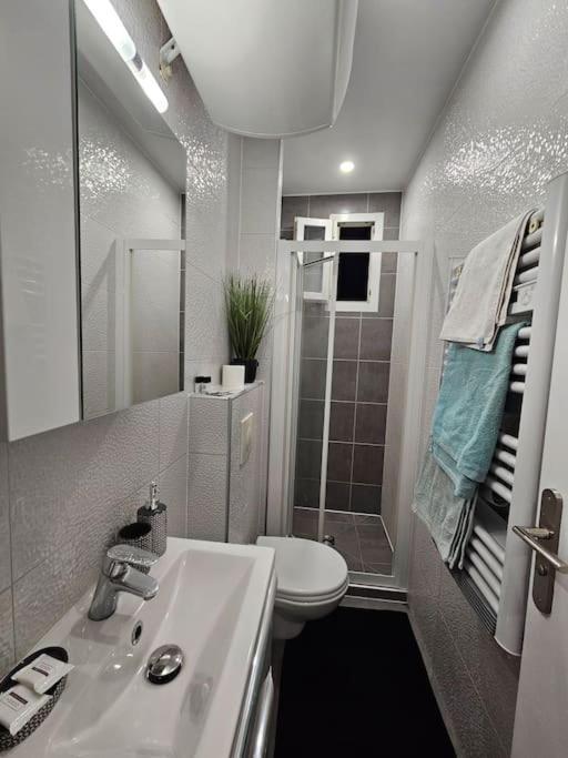 Appartement Proche Metro Paris Pantin Eksteriør billede